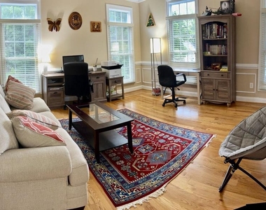 202 Martins Lane - Photo Thumbnail 10