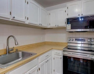 18202 Chalet Drive - Photo Thumbnail 19