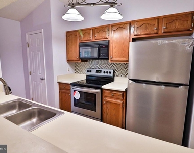 13110 Briarcliff Terrace - Photo Thumbnail 10
