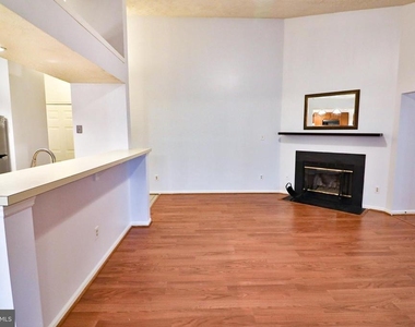 13110 Briarcliff Terrace - Photo Thumbnail 8
