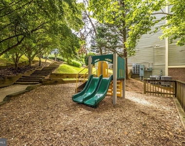 13110 Briarcliff Terrace - Photo Thumbnail 32
