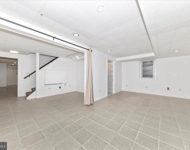 9504 Veirs Drive - Photo Thumbnail 36
