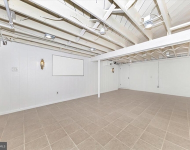 9504 Veirs Drive - Photo Thumbnail 46