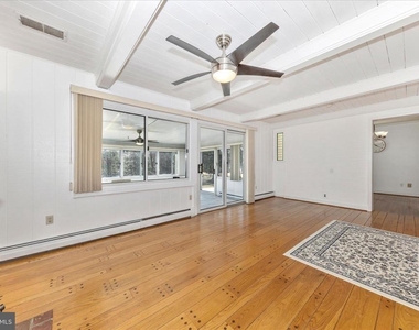 9504 Veirs Drive - Photo Thumbnail 18