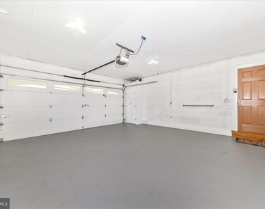 9504 Veirs Drive - Photo Thumbnail 47