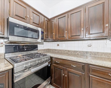 9504 Veirs Drive - Photo Thumbnail 19