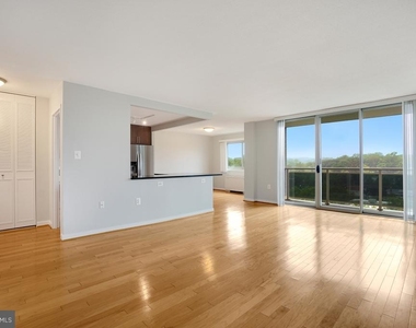 7333 New Hampshire Avenue - Photo Thumbnail 5