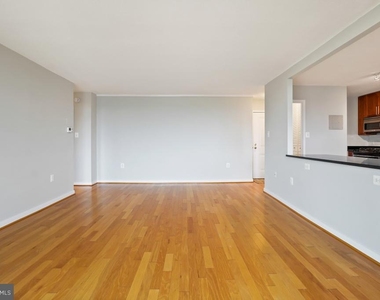 7333 New Hampshire Avenue - Photo Thumbnail 7