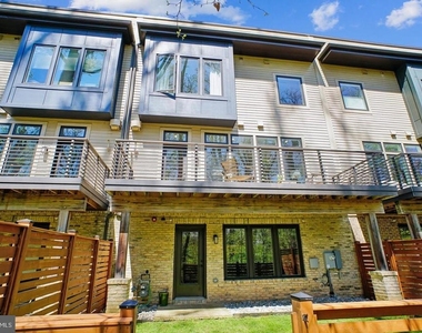 5428 Merriam Street - Photo Thumbnail 5