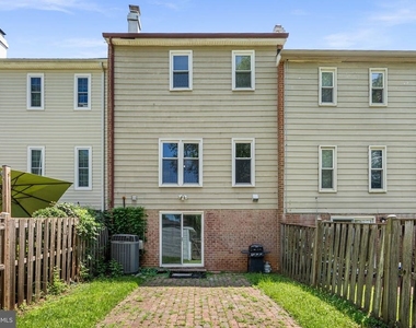 9130 Bobwhite Circle - Photo Thumbnail 25