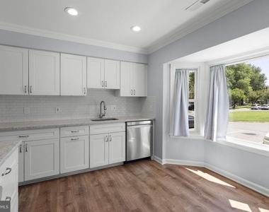 9130 Bobwhite Circle - Photo Thumbnail 8