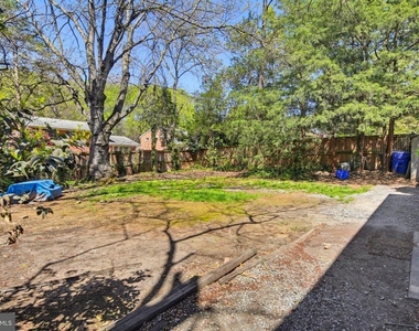9717 Hedin Drive - Photo Thumbnail 29