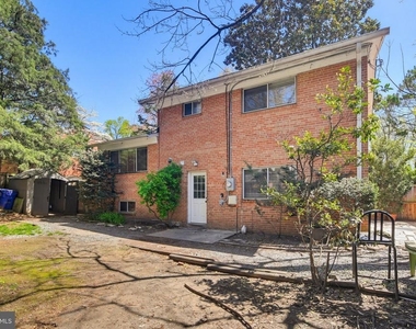9717 Hedin Drive - Photo Thumbnail 32