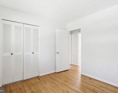 9717 Hedin Drive - Photo Thumbnail 21