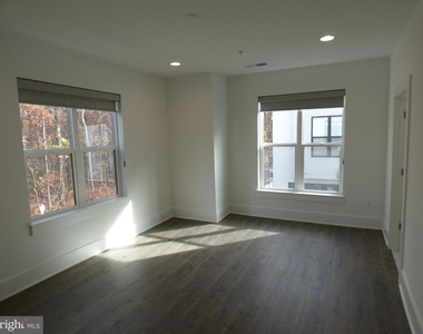 11360 Emerald Park Road - Photo Thumbnail 16