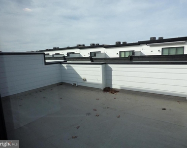 11360 Emerald Park Road - Photo Thumbnail 31