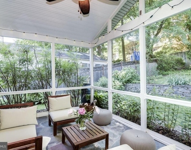 9407 Crosby Road - Photo Thumbnail 15