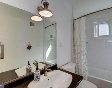 9407 Crosby Road - Photo Thumbnail 23