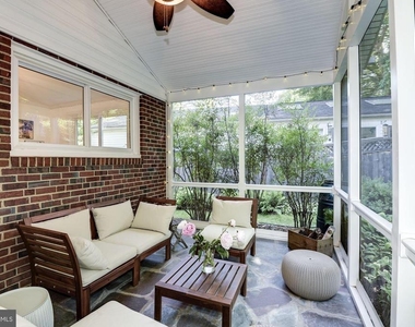 9407 Crosby Road - Photo Thumbnail 17