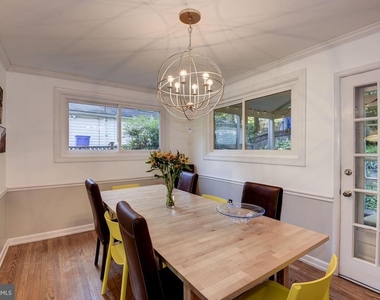 9407 Crosby Road - Photo Thumbnail 6