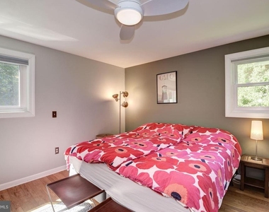 9407 Crosby Road - Photo Thumbnail 18