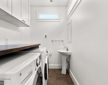 7413 Maple Avenue - Photo Thumbnail 14