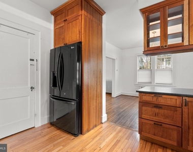 7413 Maple Avenue - Photo Thumbnail 12