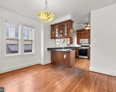 7413 Maple Avenue - Photo Thumbnail 8