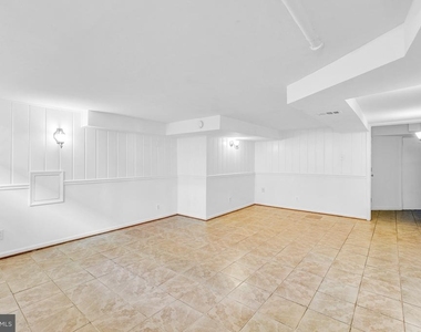 9314 Wire Avenue - Photo Thumbnail 26