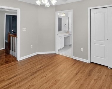 6933 Sandy Creek Court - Photo Thumbnail 59