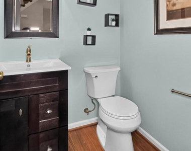 6933 Sandy Creek Court - Photo Thumbnail 22
