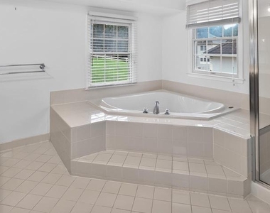 6933 Sandy Creek Court - Photo Thumbnail 45