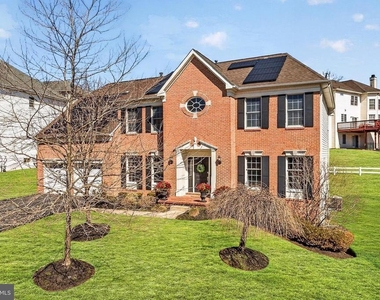 6933 Sandy Creek Court - Photo Thumbnail 6