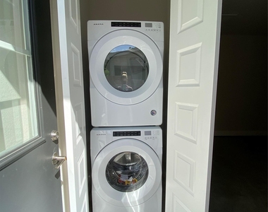 6920 Bethune Ave - Photo Thumbnail 7