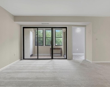 9653 Whiteacre Road - Photo Thumbnail 2