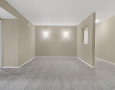 9653 Whiteacre Road - Photo Thumbnail 11