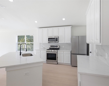 744 Bent Wood Pl - Photo Thumbnail 10