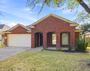744 Bent Wood Pl - Photo Thumbnail 1