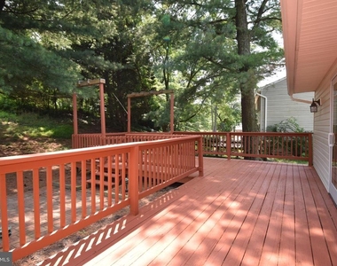 8673 Cooperhawk Court - Photo Thumbnail 20