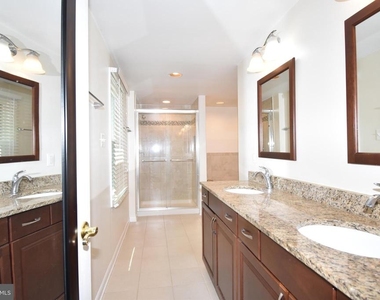 8673 Cooperhawk Court - Photo Thumbnail 9