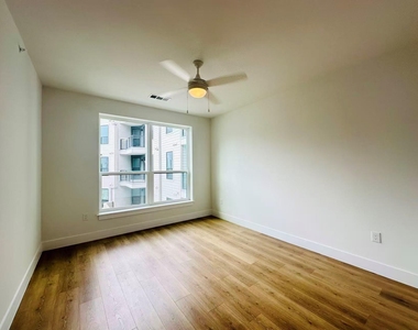 1701 Simond Ave Ne - Photo Thumbnail 12