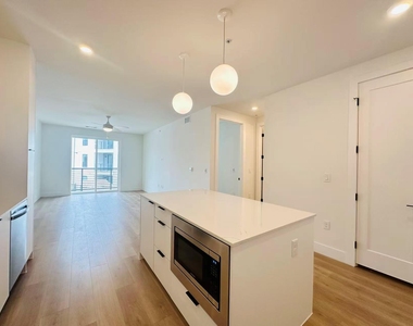 1701 Simond Ave Ne - Photo Thumbnail 20
