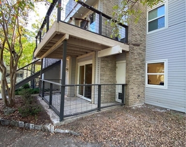 2119 Oxford Ave - Photo Thumbnail 5