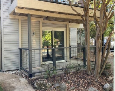 2119 Oxford Ave - Photo Thumbnail 28