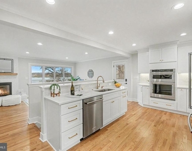4 Poplar Grove Avenue - Photo Thumbnail 3