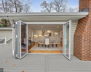 4 Poplar Grove Avenue - Photo Thumbnail 9