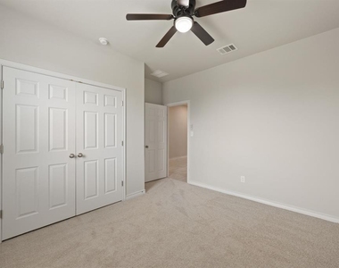 6605 Verona Pl - Photo Thumbnail 8