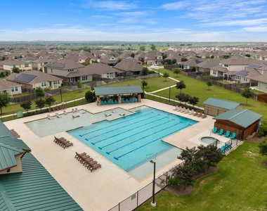 6605 Verona Pl - Photo Thumbnail 20
