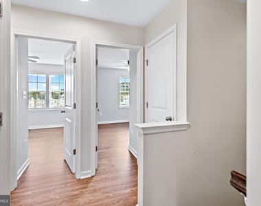 1549 Wilmer Park Lane - Photo Thumbnail 21
