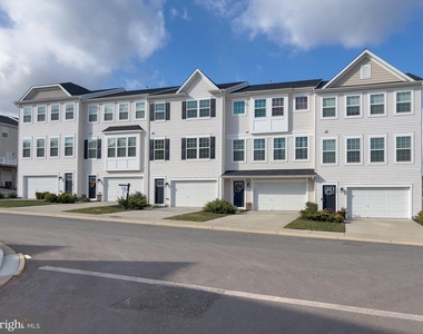 1549 Wilmer Park Lane - Photo Thumbnail 1